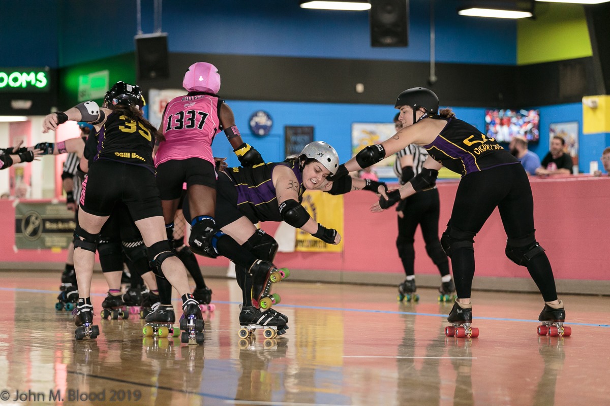 roller_derby_photo_2.jpg