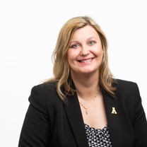 Dr. Pia A. Albinsson